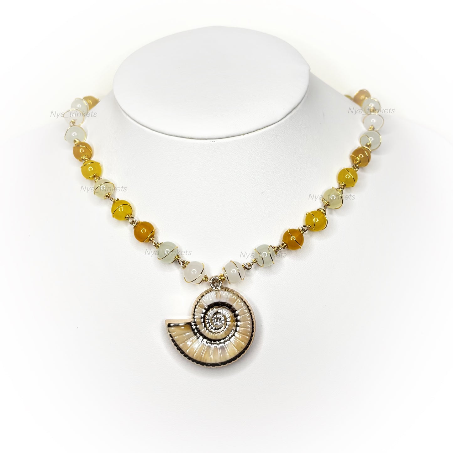 Golden tide necklace